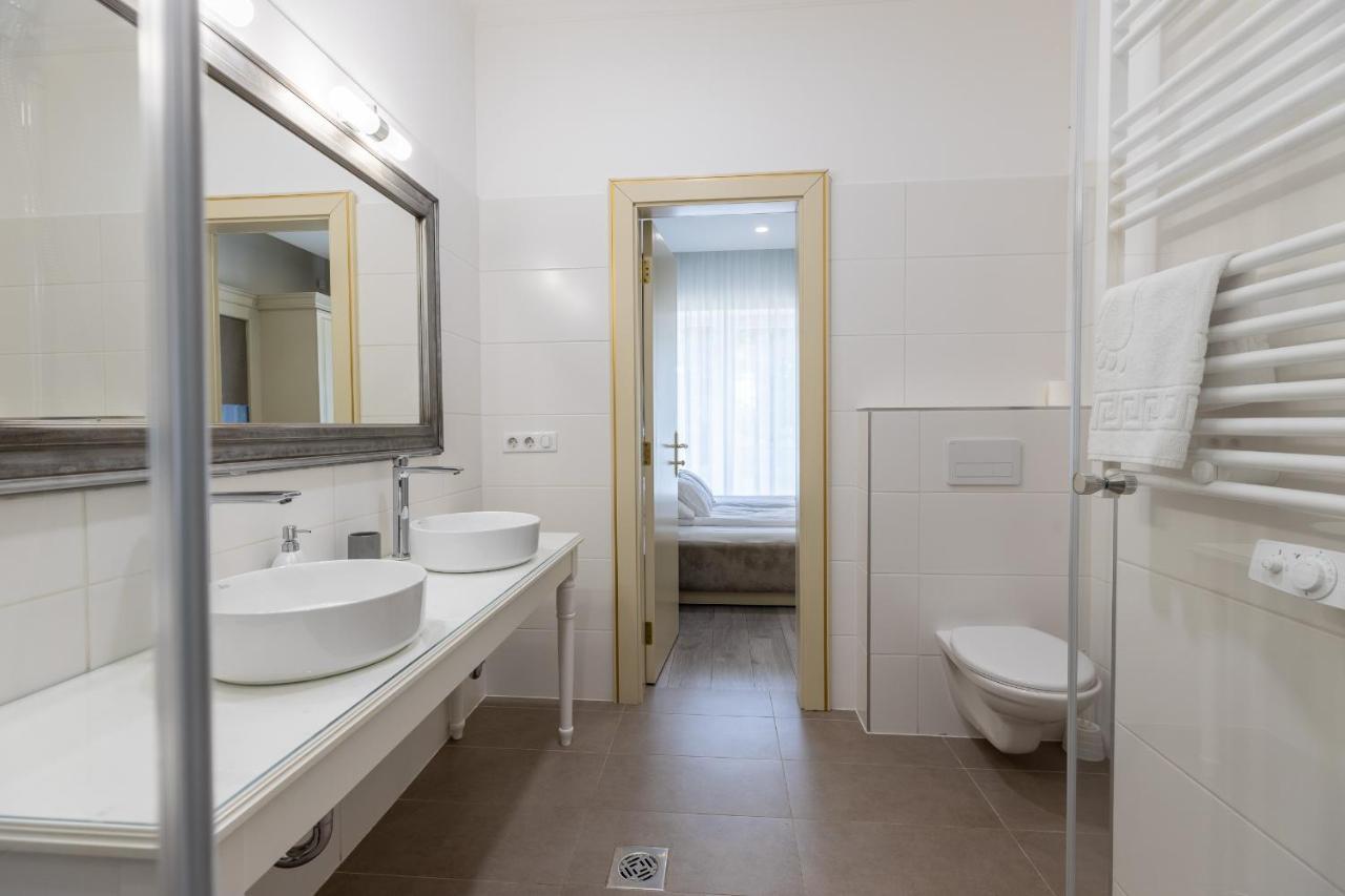 Degenfeld Kastély Tóparti Vendégház Teglas Extérieur photo